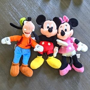 Disney Mickey Mouse, Minnie Mouse, & Goofy Plush Stuffed Animal Set